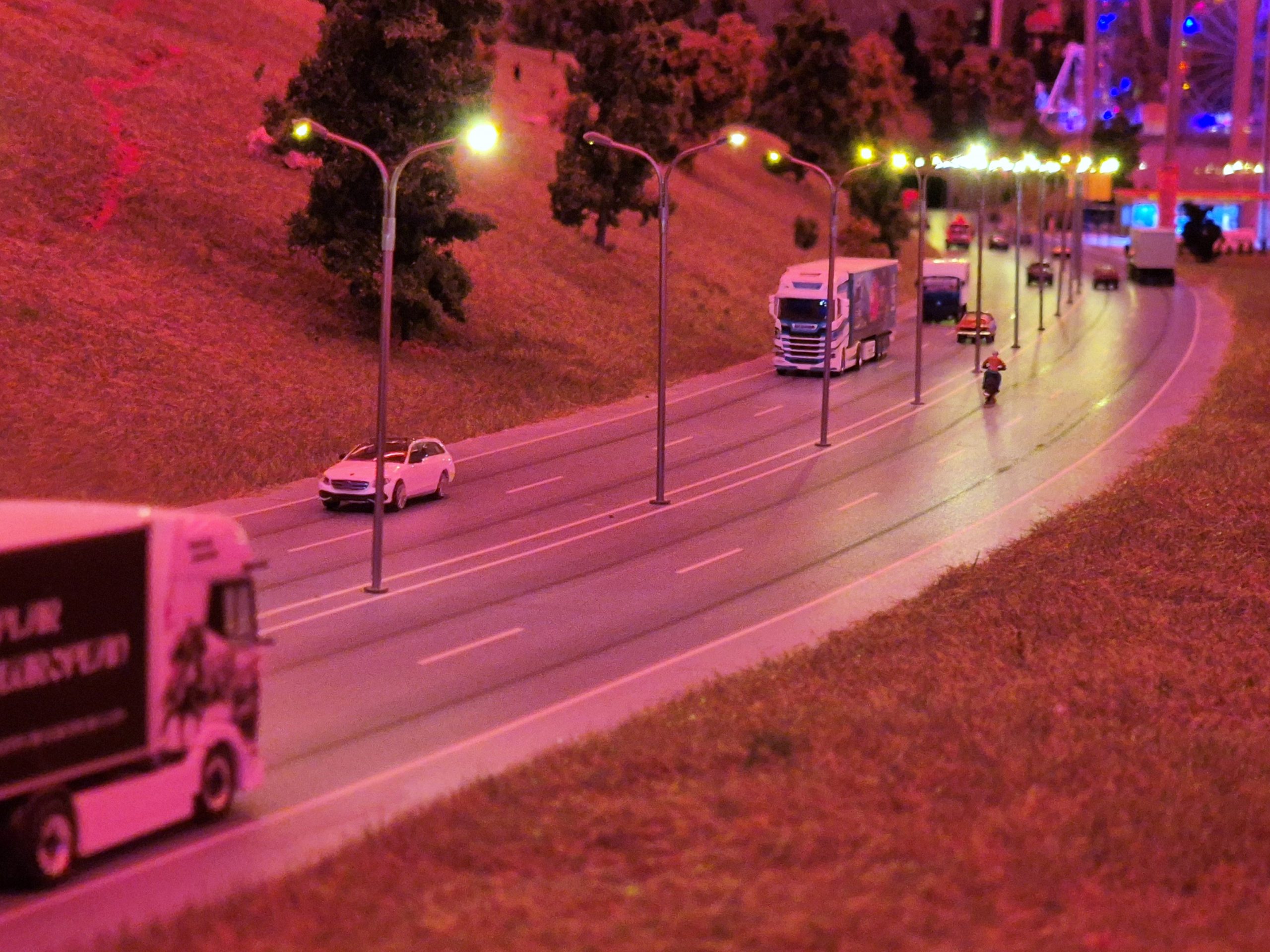 Travel road miniature
